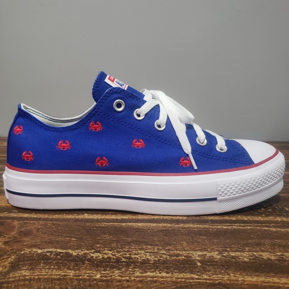 Converse Sneaker Womens 9 Chuck Taylor Platform Blue Red Crab Excellent Canvas
